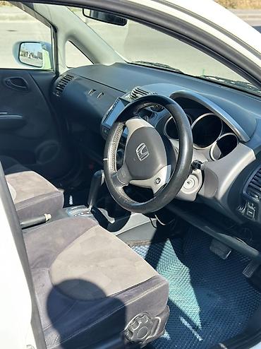Honda: Honda Fit: 2004 г., Автомат, Хэтчбэк — 5