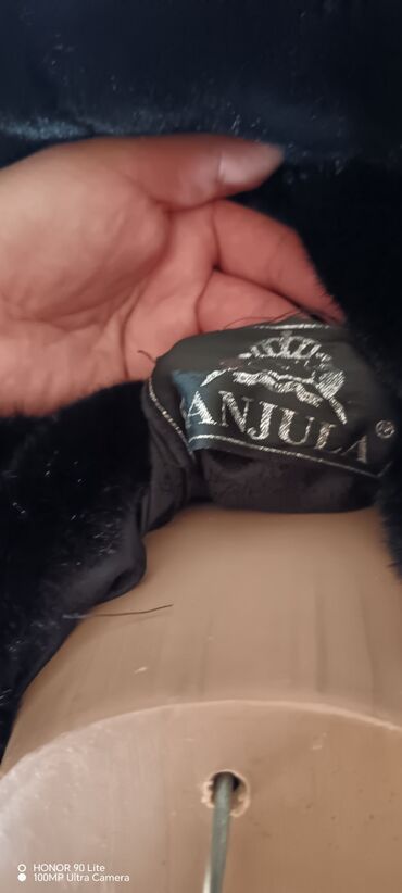 Kürklər: Şuba tecil satlir baha alnib tecil ‼️ satlir 130 azn zeazi bine — 13