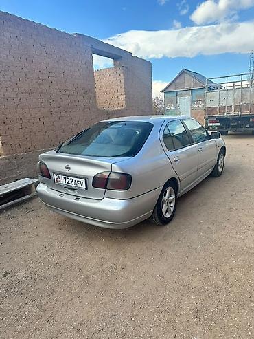 Nissan Primera: 2001 г., 1.8 л, Механика, Бензин, Седан at lalafo.kg Nissan Primera: 2001 г., 1.8 л, Механика, Бензин, Седан