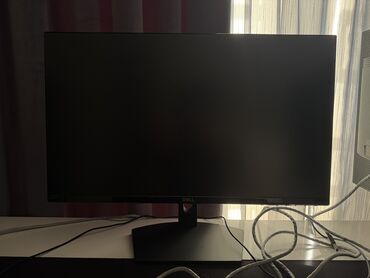 Monitorlar: Dell monitor 60hz. Screen Size: 24"