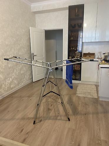 2 ci perde: Metal geyim qurudan asılqan – üçayaqlı, qatlanan model — 3