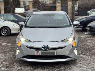 Toyota: Toyota Prius: 2018 г., 1.8 л, Вариатор, Гибрид, Седан