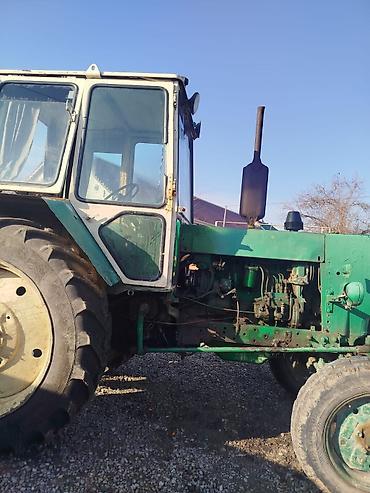 Traktorlar: Yaşıl rəngli kabinəli traktor - Kabin: metal karkaslı, geniş ön şüşə — 13