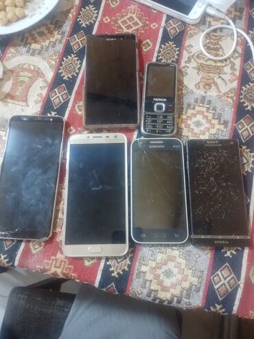 diger telefonlar: Salam Ekran Prablemlemi var Ele telfon var ki baterka qoysan işdiyir