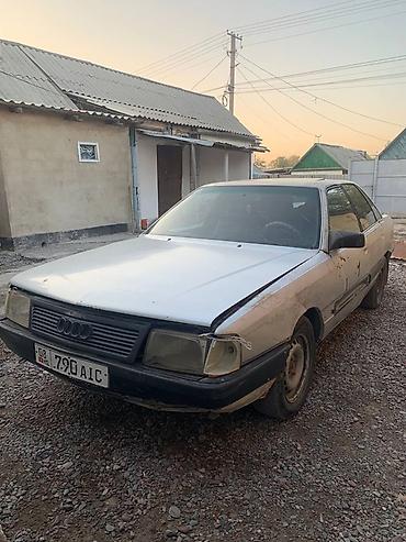 чехии: Audi 100: 1988 г., 2.3 л, Механика, Газ, Седан — 1