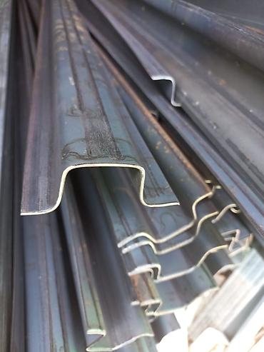 Обшивка лестниц: Продам лестницу из нержавеющего-оцинкованного профиля 0.7, высота — 4