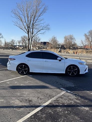 Toyota: Toyota Camry: 2018 г., Автомат, Бензин, Седан — 13