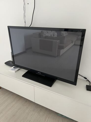 расрочка телевизор: Продается телевизор Samsung 43 диагональ Работает хорошо Цена 5000с