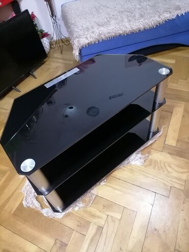 Komode: Sto stakleni ispravan dobar za TV. Kao nov je. Oko 80 /40 /50 — 23