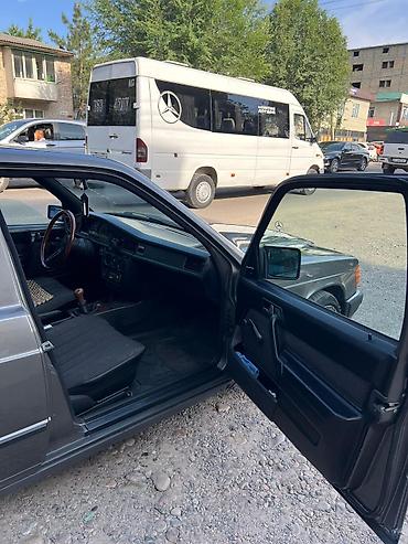 мб 190: Mercedes-Benz 190: 1985 г. — 9