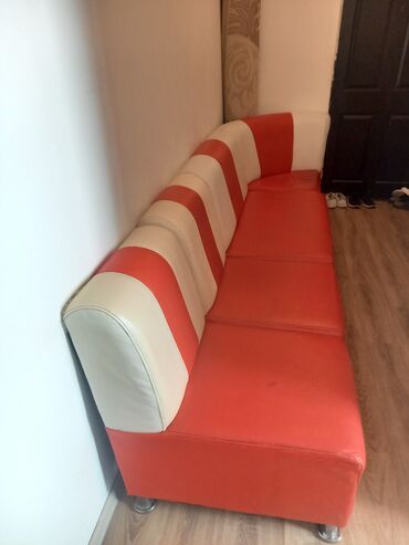 Dolablar: Künc divan, İşlənmiş, Açılan, Bazalı, Dəri, Çatdırılma yoxdur