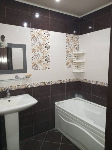 Uzunmüddətli kirayə mənzillər: Xətai metrosuna yaxın 16 mertebeli binanın 4-cü mərtəbəsində yerləşən — 5