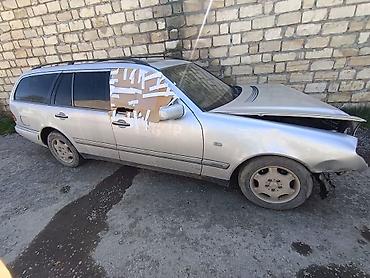 Mercedes-Benz: Mercedes-Benz E-Class: 2.4 l | 1998 il Universal — 9