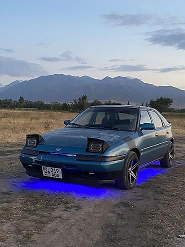 Mazda: Mazda 323: 1992 г., 1.6 л, Механика, Бензин, Хэтчбэк — 3