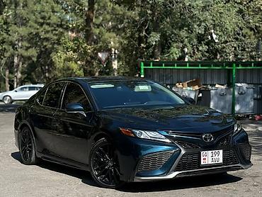 corolla 2018: Toyota Camry: 2021 г., 2.5 л, Бензин, Седан — 1