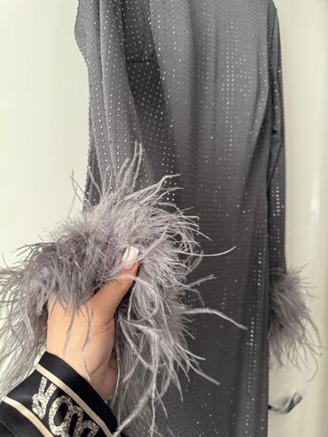 Вечерние платья: Вечерние платья — 12