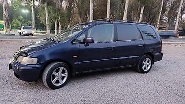адисей багажник: Honda Shuttle: 1998 г., Автомат, Газ, Минивэн — 2