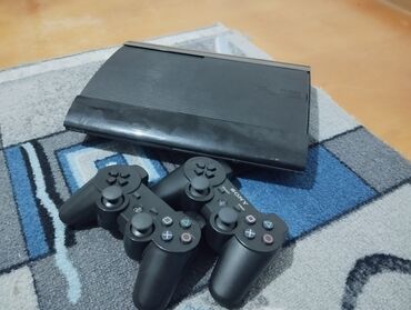 игры приставки: Продаю playstation 3 super slim память 500гб прошитий внутри 45+ игры