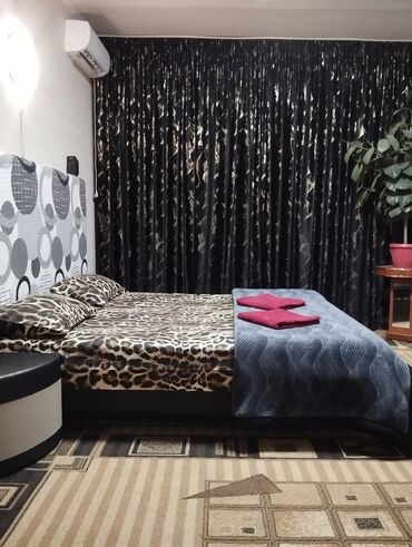 Посуточная аренда квартир: 1 комната, Постельное белье, Кондиционер, Парковка — 1