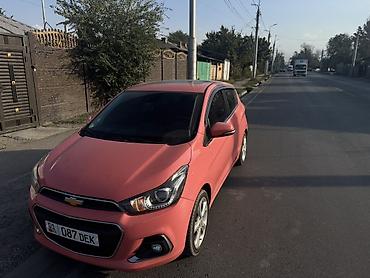 Chevrolet Spark: 2017 г., 1 л, Автомат, Бензин, Хэтчбэк