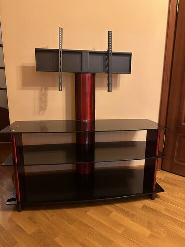 мебель для кухни: İşlənmiş, Düz TV altlığı, Polkalı, Şüşəli