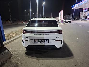 электр авто: BYD E2: 2022 г., Автомат, Электромобиль, Хетчбек — 7