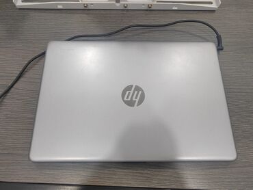 hp pavilion ekran: Model: HP 250 G8 Notebook PC Prosessor (CPU):Intel® Core™ i5-1035G1 4