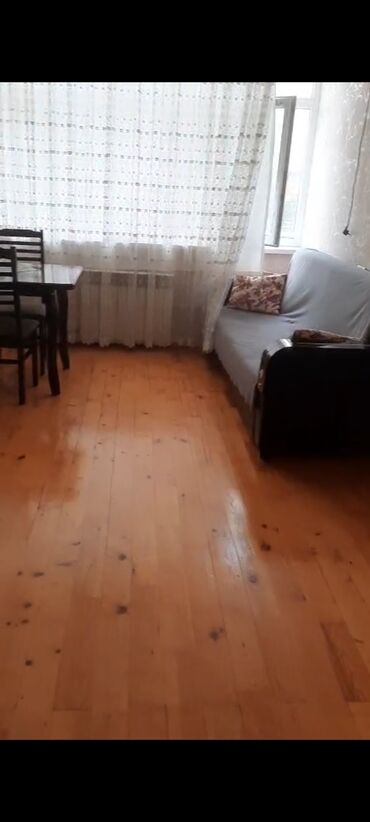 əcəmi ev: 20 yanvar ve memar ecemi metrosuna yaxin 17/2 mertebesinde 3 otaqli ev
