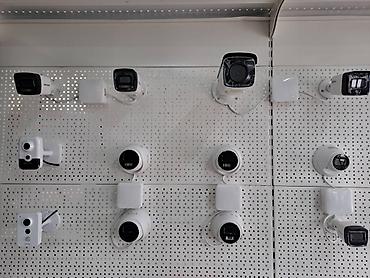 Видеонаблюдение: 🔐 Профессиональная установка камер и сигнализаций Чистый монтаж — 9