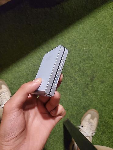 klas 6: Samsung Galaxy Z Flip 5, 256 GB, rəng - Gümüşü, Barmaq izi — 10