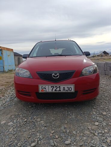 Mazda: Mazda Demio: 2003 г., 1.3 л, Механика, Бензин, Седан