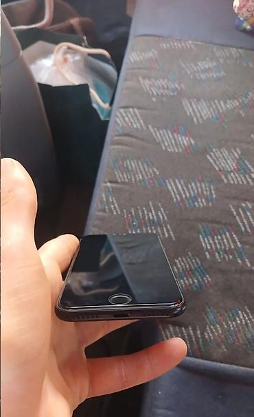 Apple iPhone: IPhone SE 2020, 256 GB, Qara, Simsiz şarj — 6