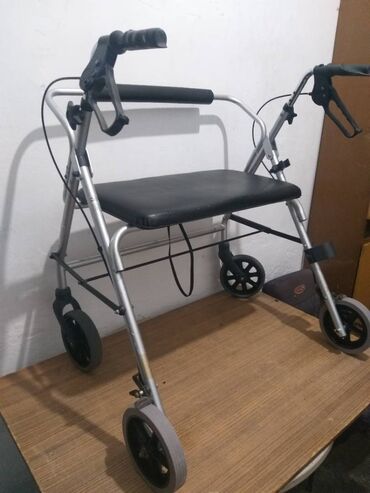 Nemacka XXXL invalidska hodalica-setalica, rolator sa 4 tocka, u