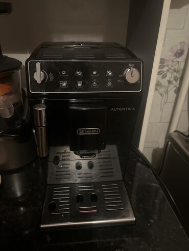 машина для кофе: Кофеварка, кофемашина, Б/у, Самовывоз
