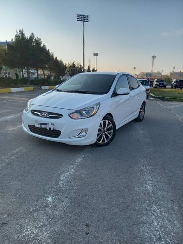 hunday tkson: Hyundai Accent: 1.6 l | 2014 il Sedan