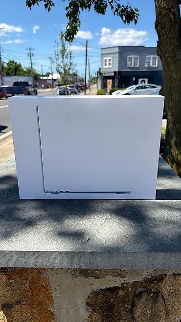 Apple MacBook: Mackbook m5 Air 24/1Tb ağzı bağlı Sifariş olunub amerikadan yoldadır — 1