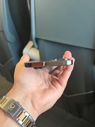16 pro max gold: IPhone 12 Pro Max, 256 GB, Graphite, Face ID — 5