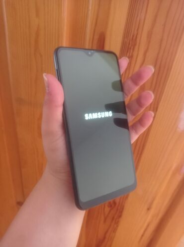 Samsung Galaxy A11, 32 ГБ, цвет - Черный, Отпечаток пальца, Две SIM карты