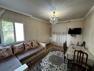 250 300 manata kiraye evler: 80 kv. m, 2 otaqlı, Kombi, Qaz, İşıq