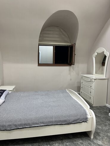 Günlük kirayə mənzillər: 3 otaqlı, Nərimanov r. r-nu — 8