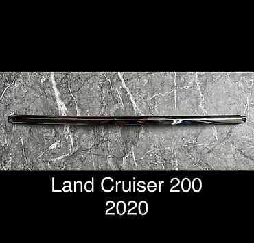 Бампер и комплектующие: Накладка на бампер Toyota, Новый, Оригинал — 1