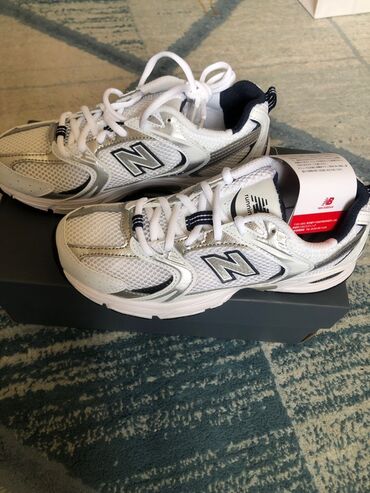 продаю связи с переездом: ОРИГИНАЛ ИМЕЕТСЯ ЧЕК! Кроссовки New Balance для бега/повседневной