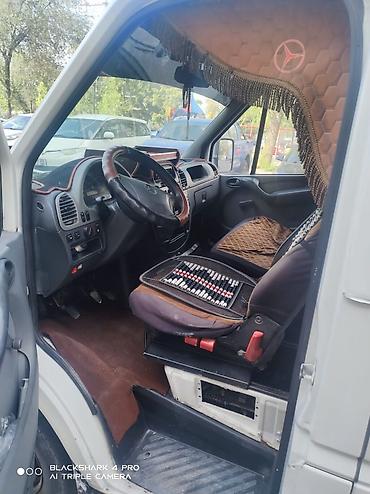 капот sprinter: Легкий грузовик, Mercedes-Benz, Стандарт, 3 т, Б/у — 3