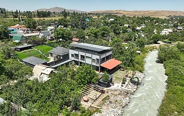 Посуточная аренда домов: 400 м², 5 комнат, Бассейн, Бронированные двери, Видеонаблюдение — 2