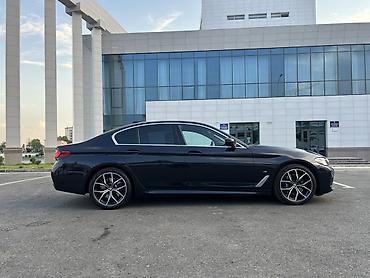 kia clarus: BMW 5 series: 2020 г., 2 л, Автомат, Электромобиль, Седан — 4
