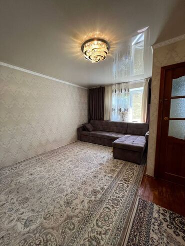 советский ахунбаева: 1 комната, 30 м², 2 этаж, Дизайнерский ремонт