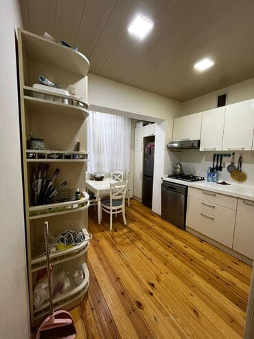 Uzunmüddətli kirayə mənzillər: Azadlıq metrosuna əyaqla 10 dəqiqəlik məsafədə 9 mərtəbəli binanın — 7