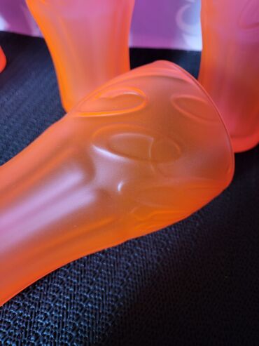 Čaše: Case nove oranz Coca Cola. Case nove,komada 6 u ceni. Visina. 14cm — 9