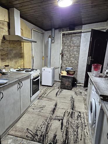 Продажа коттеджей и домов: 🏡 **Продаётся мансардный дом** 📍 Локация: Новопавловка, ул. Кирова 📐 — 16