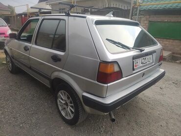 сиденья голф: Представляем хэтчбек Volkswagen Golf III в серебристом цвете